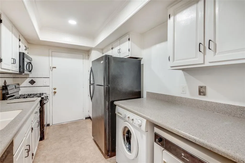 6851 Roswell Road Unit H1, Sandy Springs, Georgia 30328, 2 Bedrooms Bedrooms, ,2 BathroomsBathrooms,Residential,For Sale,6851 Roswell Road Unit H1,7569864 6851 Roswell Road Unit H1, Sandy Springs, Georgia 30328, 2 Bedrooms Bedrooms, ,2 BathroomsBathrooms,Residential,For Sale,6851 Roswell Road Unit H1,7569864
