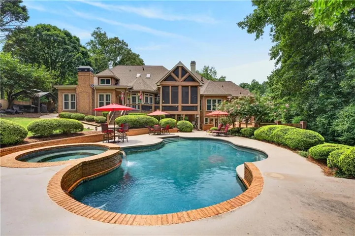 555 Twinflower Court, Roswell, Georgia 30075