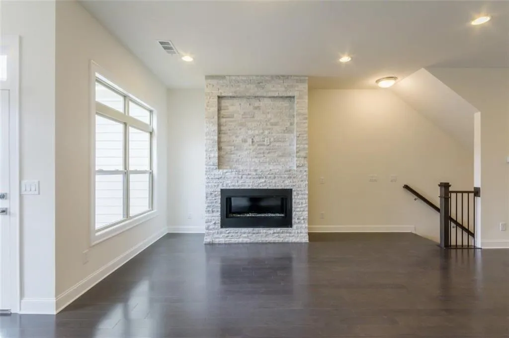 4218 Deming Circle, Atlanta, Georgia 30342, 3 Bedrooms Bedrooms, ,3 BathroomsBathrooms,Residential,Sold,4218 Deming Circle,5881763