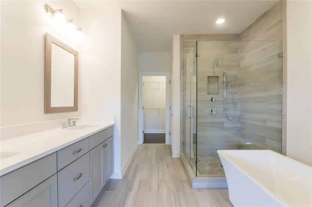 4218 Deming Circle, Atlanta, Georgia 30342, 3 Bedrooms Bedrooms, ,3 BathroomsBathrooms,Residential,Sold,4218 Deming Circle,5881763