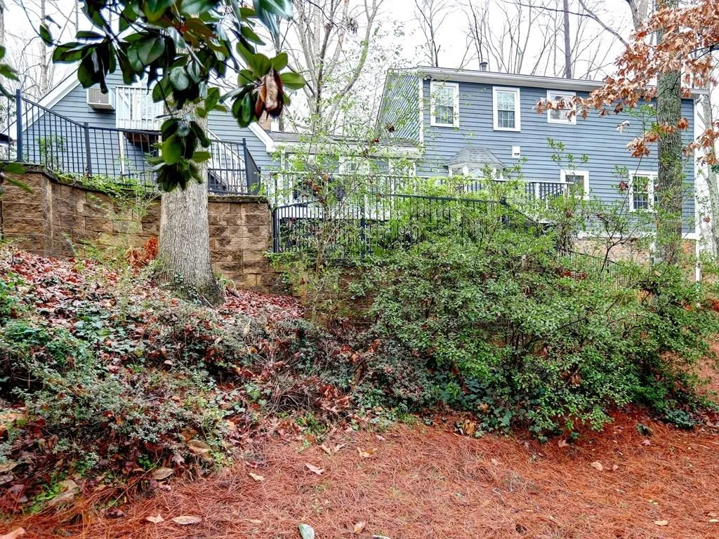 315 W Spalding Drive, Sandy Springs, Georgia 30328, 5 Bedrooms Bedrooms, ,3 BathroomsBathrooms,Residential,Sold,315 W Spalding Drive,5969323