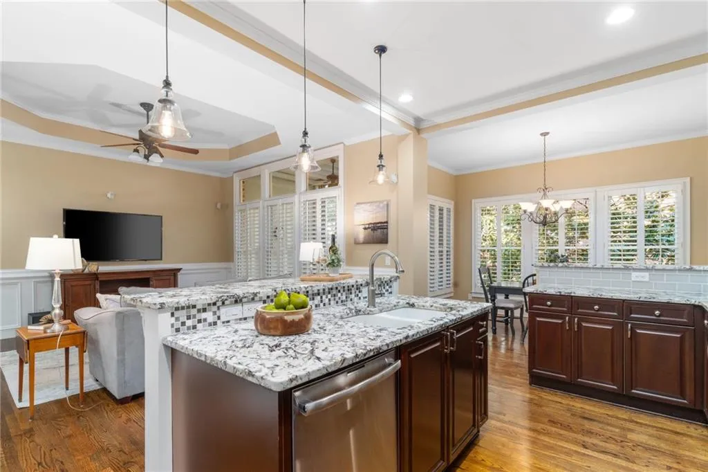 138 Reddington Place, Atlanta, Georgia 30328, 4 Bedrooms Bedrooms, ,3 BathroomsBathrooms,Residential,Sold,138 Reddington Place,7491964