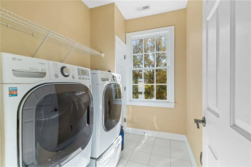 138 Reddington Place, Atlanta, Georgia 30328, 4 Bedrooms Bedrooms, ,3 BathroomsBathrooms,Residential,Sold,138 Reddington Place,7491964