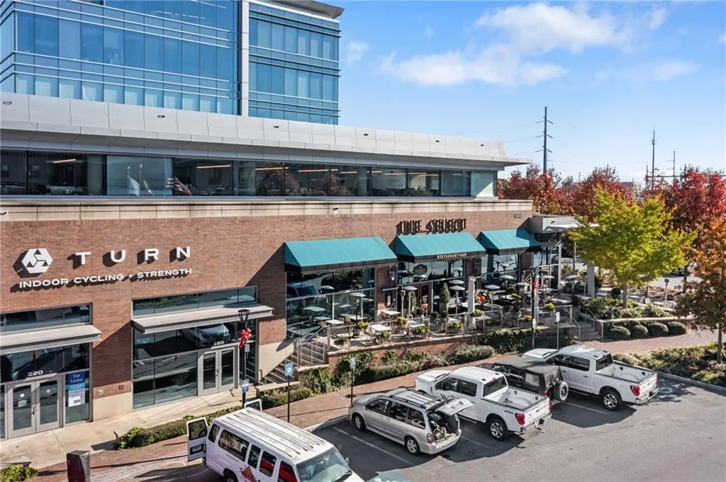 138 Reddington Place, Atlanta, Georgia 30328, 4 Bedrooms Bedrooms, ,3 BathroomsBathrooms,Residential,Sold,138 Reddington Place,7491964