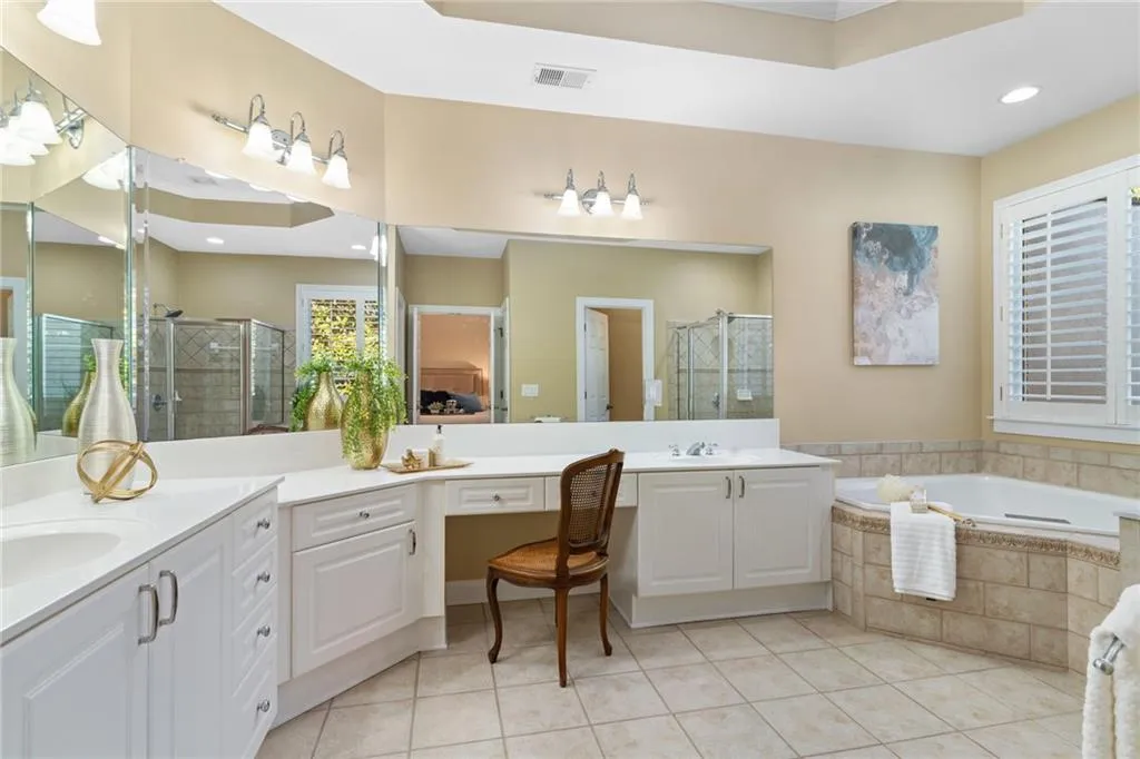 138 Reddington Place, Atlanta, Georgia 30328, 4 Bedrooms Bedrooms, ,3 BathroomsBathrooms,Residential,Sold,138 Reddington Place,7491964