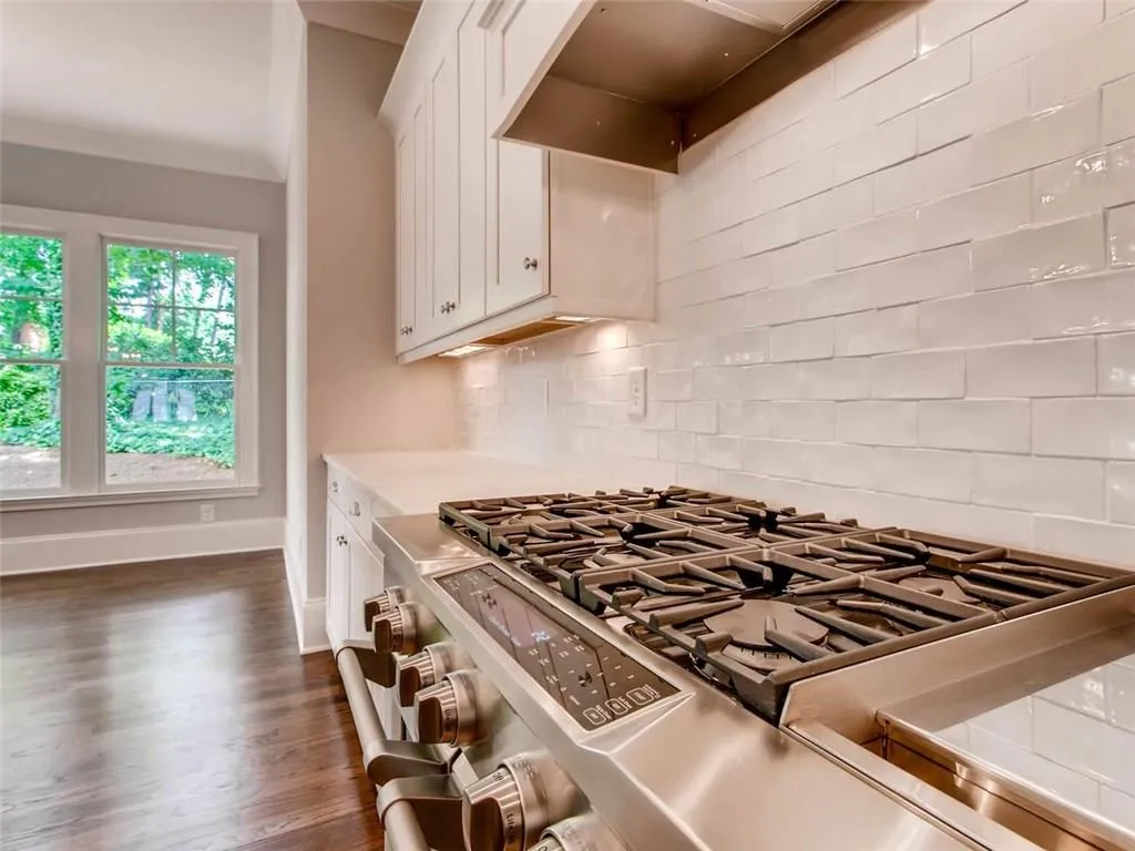 335 Pine Forest Road, Atlanta, Georgia 30342, 5 Bedrooms Bedrooms, ,4 BathroomsBathrooms,Residential,Sold,335 Pine Forest Road,6079217