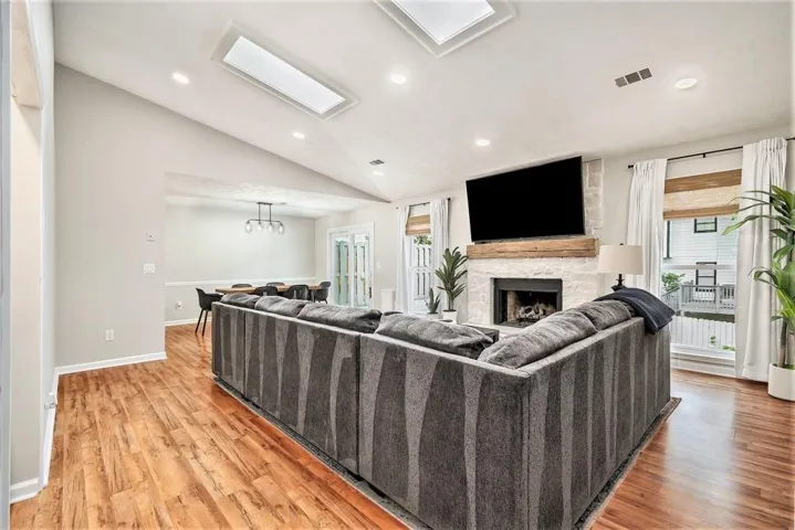 1118 Capital Club Circle, Brookhaven, Georgia 30319
