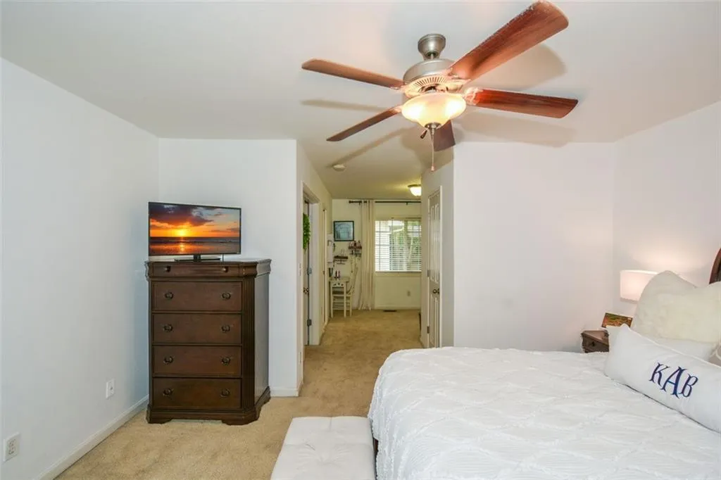 6940 Roswell Road Unit 22b, Atlanta, Georgia 30328, 1 Bedroom Bedrooms, ,1 BathroomBathrooms,Residential,Sold,6940 Roswell Road Unit 22b,6945947