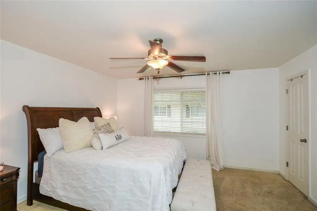 6940 Roswell Road Unit 22b, Atlanta, Georgia 30328, 1 Bedroom Bedrooms, ,1 BathroomBathrooms,Residential,Sold,6940 Roswell Road Unit 22b,6945947