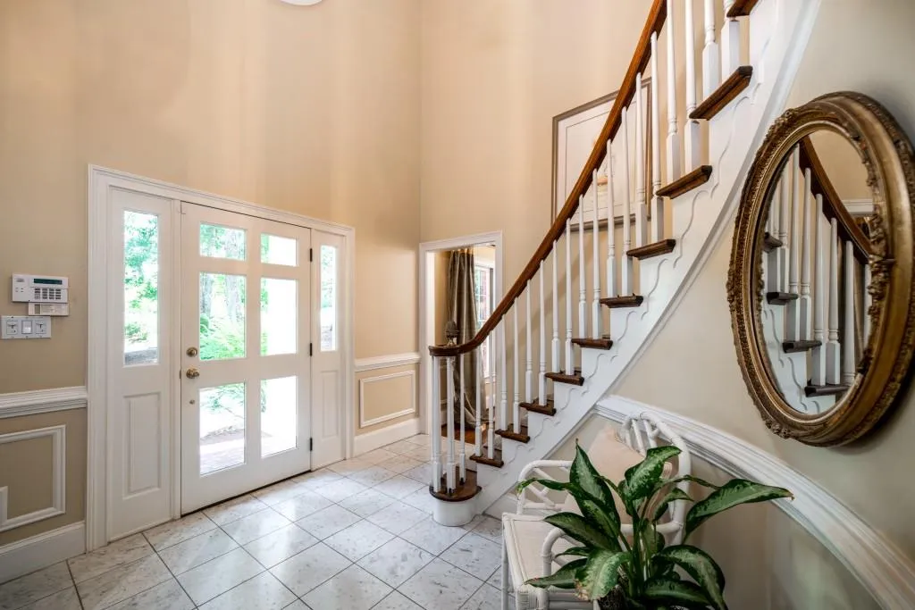 11 Heards Overlook Court, Sandy Springs, Georgia 30328, 5 Bedrooms Bedrooms, ,4 BathroomsBathrooms,Residential,Sold,11 Heards Overlook Court,6777290