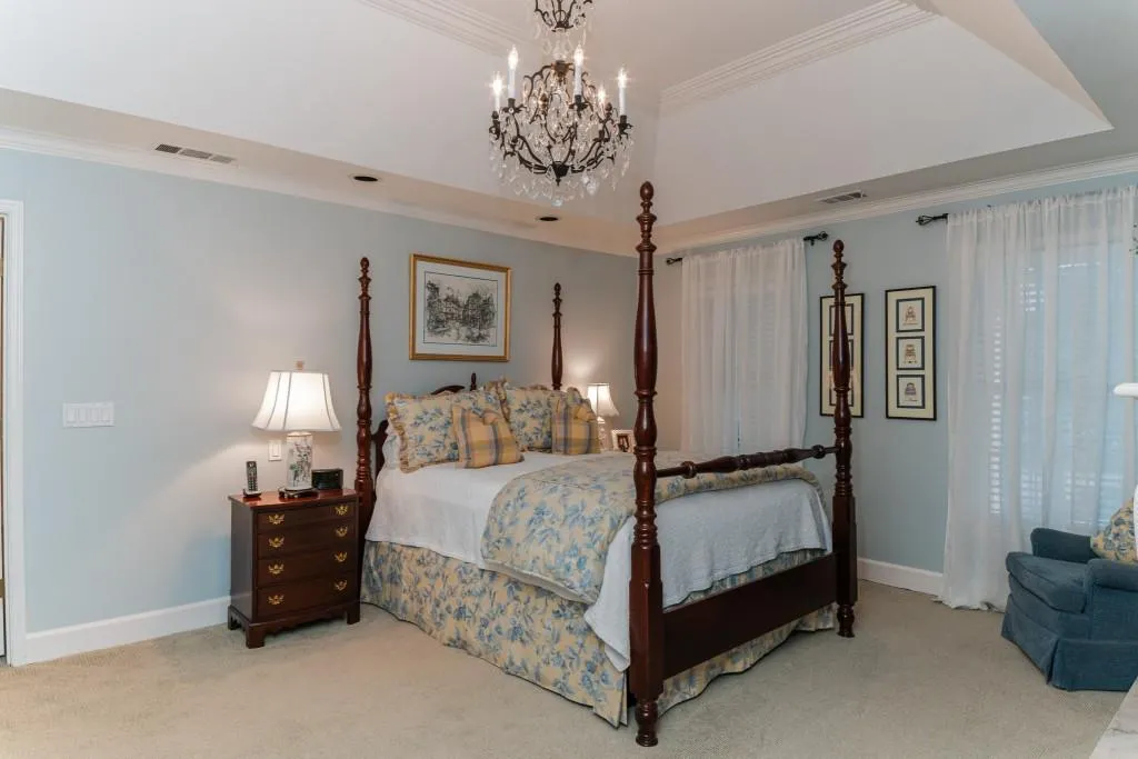 11 Heards Overlook Court, Sandy Springs, Georgia 30328, 5 Bedrooms Bedrooms, ,4 BathroomsBathrooms,Residential,Sold,11 Heards Overlook Court,6777290