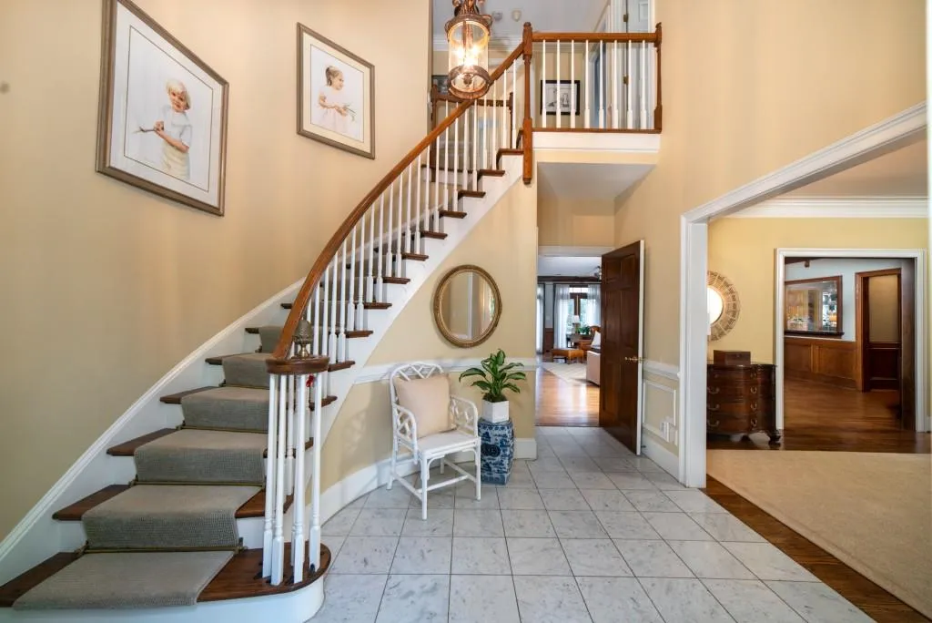 11 Heards Overlook Court, Sandy Springs, Georgia 30328, 5 Bedrooms Bedrooms, ,4 BathroomsBathrooms,Residential,Sold,11 Heards Overlook Court,6777290
