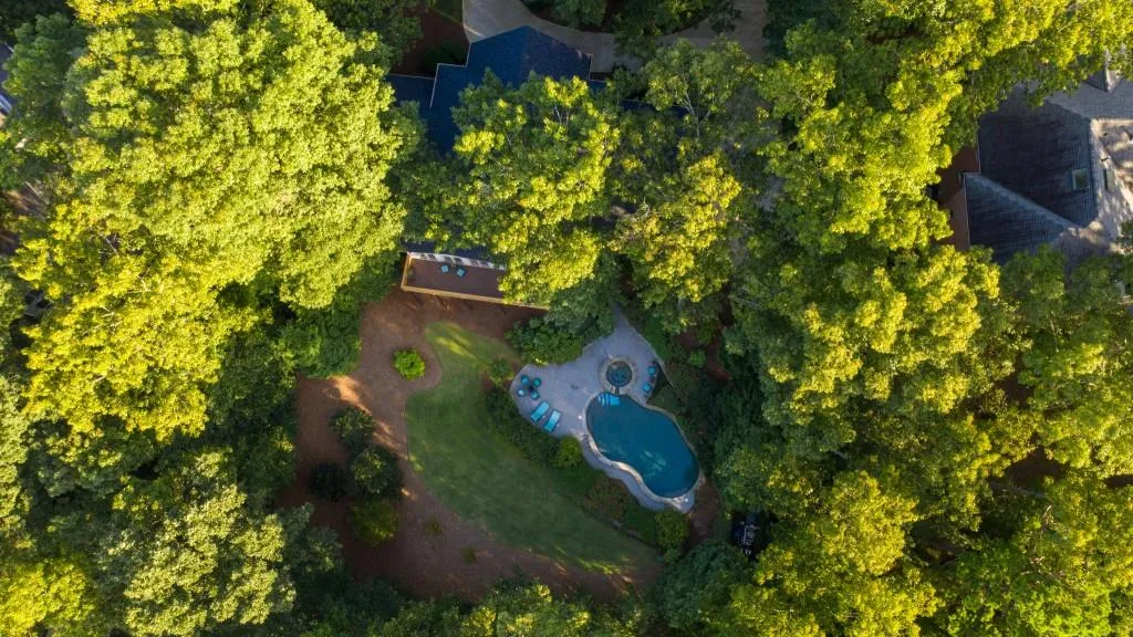 11 Heards Overlook Court, Sandy Springs, Georgia 30328, 5 Bedrooms Bedrooms, ,4 BathroomsBathrooms,Residential,Sold,11 Heards Overlook Court,6777290