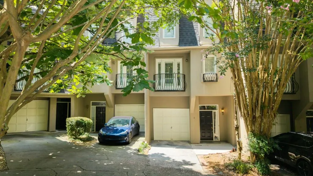 1467 Monroe Drive Unit 2, Atlanta, Georgia 30324, 3 Bedrooms Bedrooms, ,3 BathroomsBathrooms,Residential,For Sale,1467 Monroe Drive Unit 2,7626959