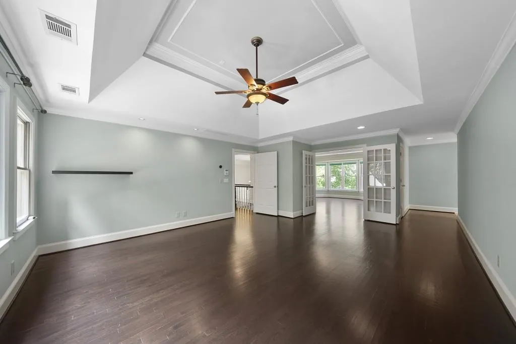 135 Grogans Lake Drive, Sandy Springs, Georgia 30350, 6 Bedrooms Bedrooms, ,4 BathroomsBathrooms,Residential,Sold,135 Grogans Lake Drive,6756364