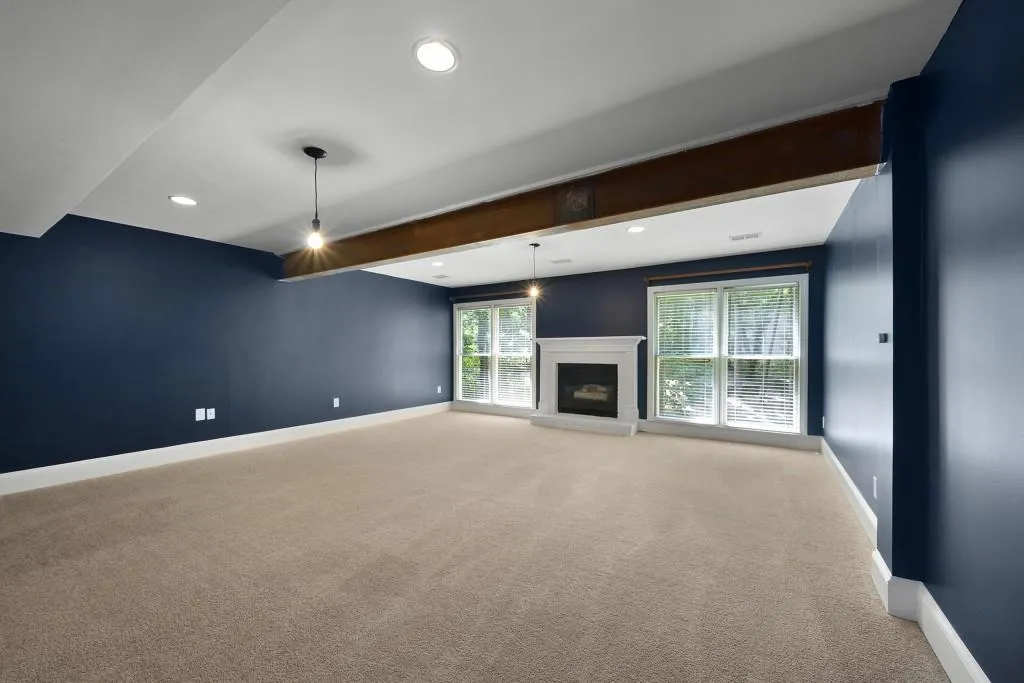 135 Grogans Lake Drive, Sandy Springs, Georgia 30350, 6 Bedrooms Bedrooms, ,4 BathroomsBathrooms,Residential,Sold,135 Grogans Lake Drive,6756364
