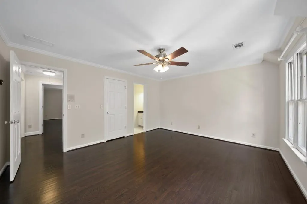 135 Grogans Lake Drive, Sandy Springs, Georgia 30350, 6 Bedrooms Bedrooms, ,4 BathroomsBathrooms,Residential,Sold,135 Grogans Lake Drive,6756364