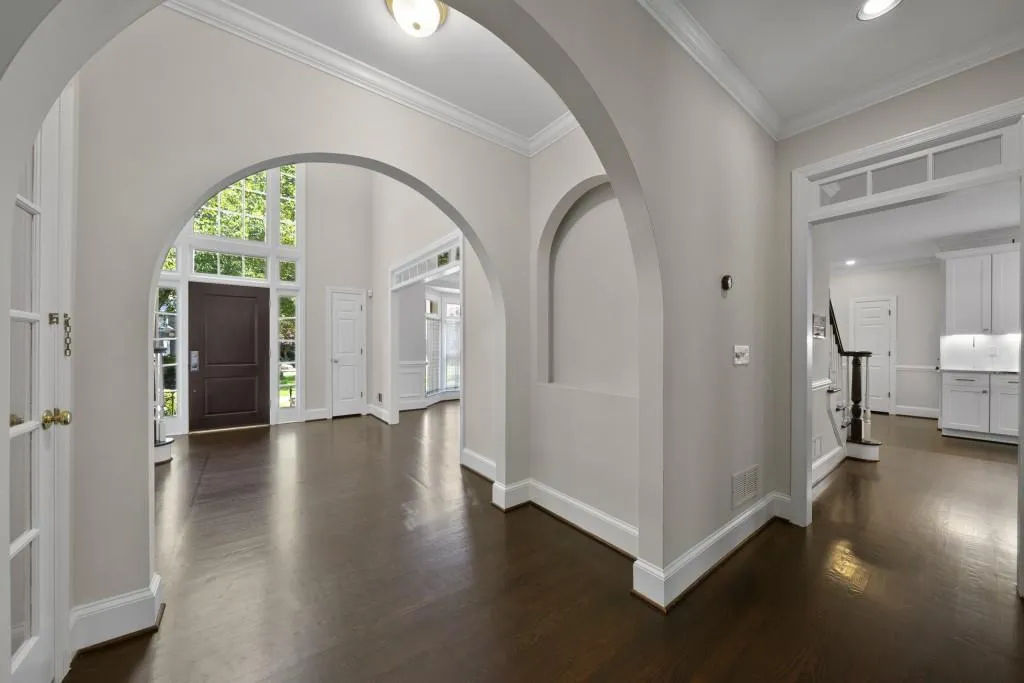 135 Grogans Lake Drive, Sandy Springs, Georgia 30350, 6 Bedrooms Bedrooms, ,4 BathroomsBathrooms,Residential,Sold,135 Grogans Lake Drive,6756364