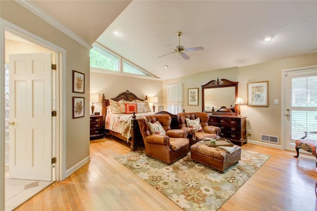 7209 Twin Branch Road, Atlanta, Georgia 30328, 6 Bedrooms Bedrooms, ,3 BathroomsBathrooms,Residential,Sold,7209 Twin Branch Road,7374158