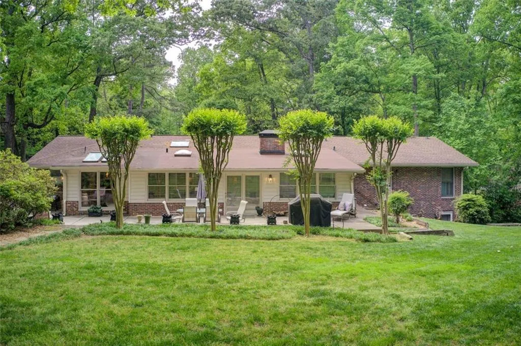 7209 Twin Branch Road, Atlanta, Georgia 30328, 6 Bedrooms Bedrooms, ,3 BathroomsBathrooms,Residential,Sold,7209 Twin Branch Road,7374158