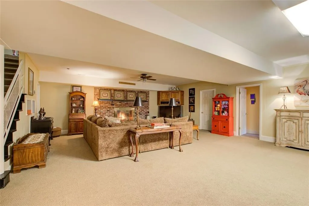 7209 Twin Branch Road, Atlanta, Georgia 30328, 6 Bedrooms Bedrooms, ,3 BathroomsBathrooms,Residential,Sold,7209 Twin Branch Road,7374158