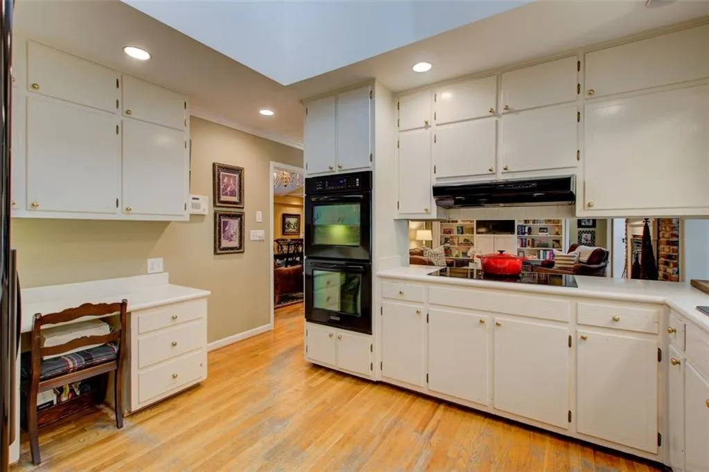 7209 Twin Branch Road, Atlanta, Georgia 30328, 6 Bedrooms Bedrooms, ,3 BathroomsBathrooms,Residential,Sold,7209 Twin Branch Road,7374158