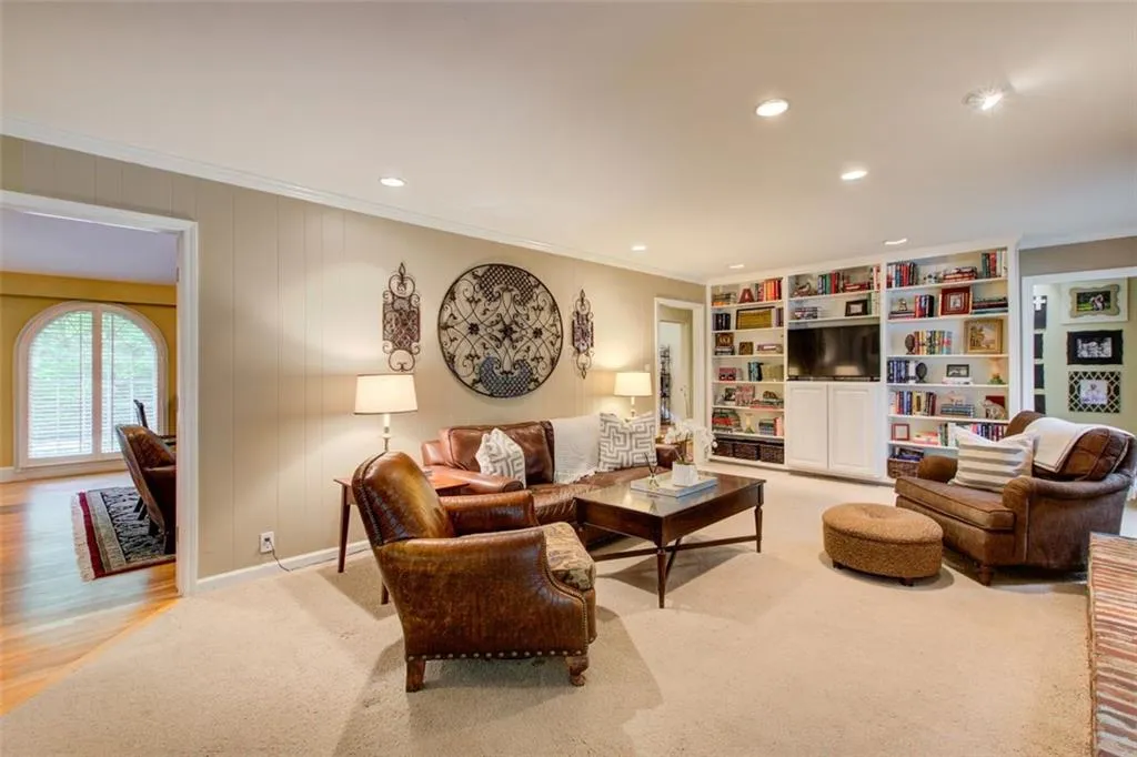 7209 Twin Branch Road, Atlanta, Georgia 30328, 6 Bedrooms Bedrooms, ,3 BathroomsBathrooms,Residential,Sold,7209 Twin Branch Road,7374158
