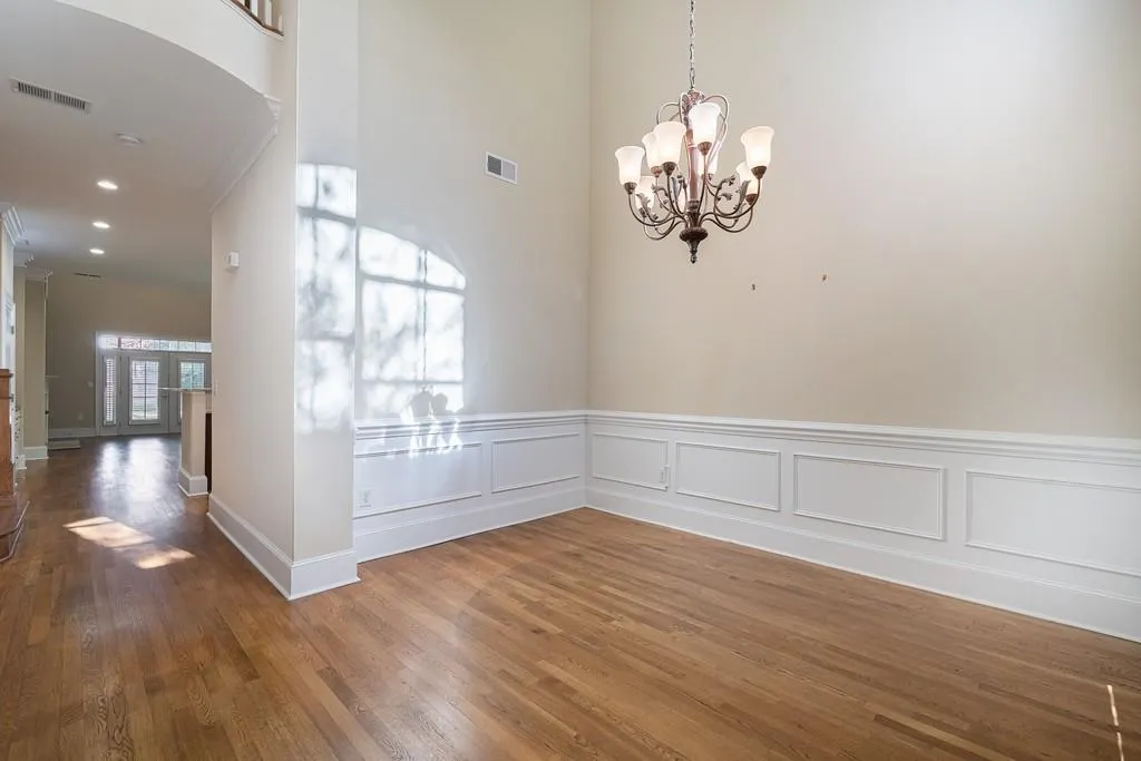 1186 Glenridge Place, Sandy Springs, Georgia 30342, 3 Bedrooms Bedrooms, ,3 BathroomsBathrooms,Residential,Sold,1186 Glenridge Place,6798424