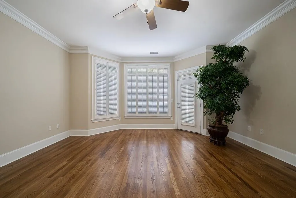 1186 Glenridge Place, Sandy Springs, Georgia 30342, 3 Bedrooms Bedrooms, ,3 BathroomsBathrooms,Residential,Sold,1186 Glenridge Place,6798424