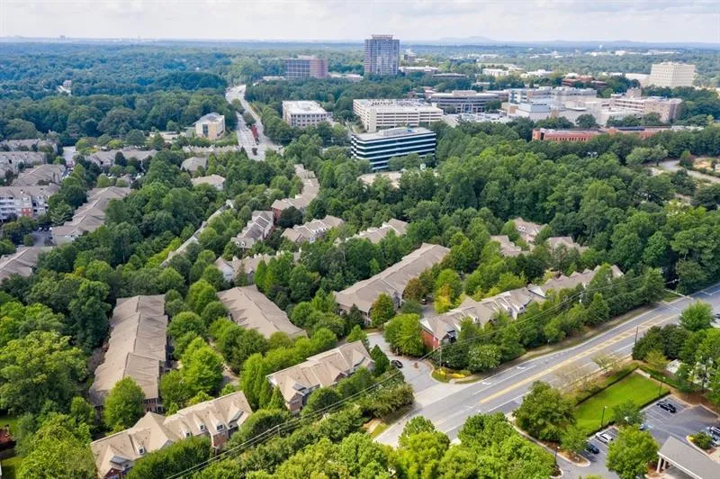 1186 Glenridge Place, Sandy Springs, Georgia 30342, 3 Bedrooms Bedrooms, ,3 BathroomsBathrooms,Residential,Sold,1186 Glenridge Place,6798424