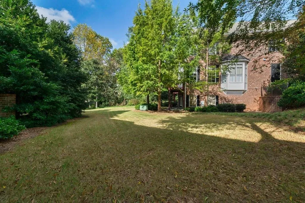 1186 Glenridge Place, Sandy Springs, Georgia 30342, 3 Bedrooms Bedrooms, ,3 BathroomsBathrooms,Residential,Sold,1186 Glenridge Place,6798424