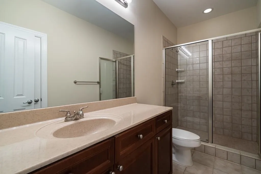 1186 Glenridge Place, Sandy Springs, Georgia 30342, 3 Bedrooms Bedrooms, ,3 BathroomsBathrooms,Residential,Sold,1186 Glenridge Place,6798424
