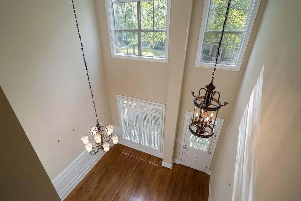 1186 Glenridge Place, Sandy Springs, Georgia 30342, 3 Bedrooms Bedrooms, ,3 BathroomsBathrooms,Residential,Sold,1186 Glenridge Place,6798424