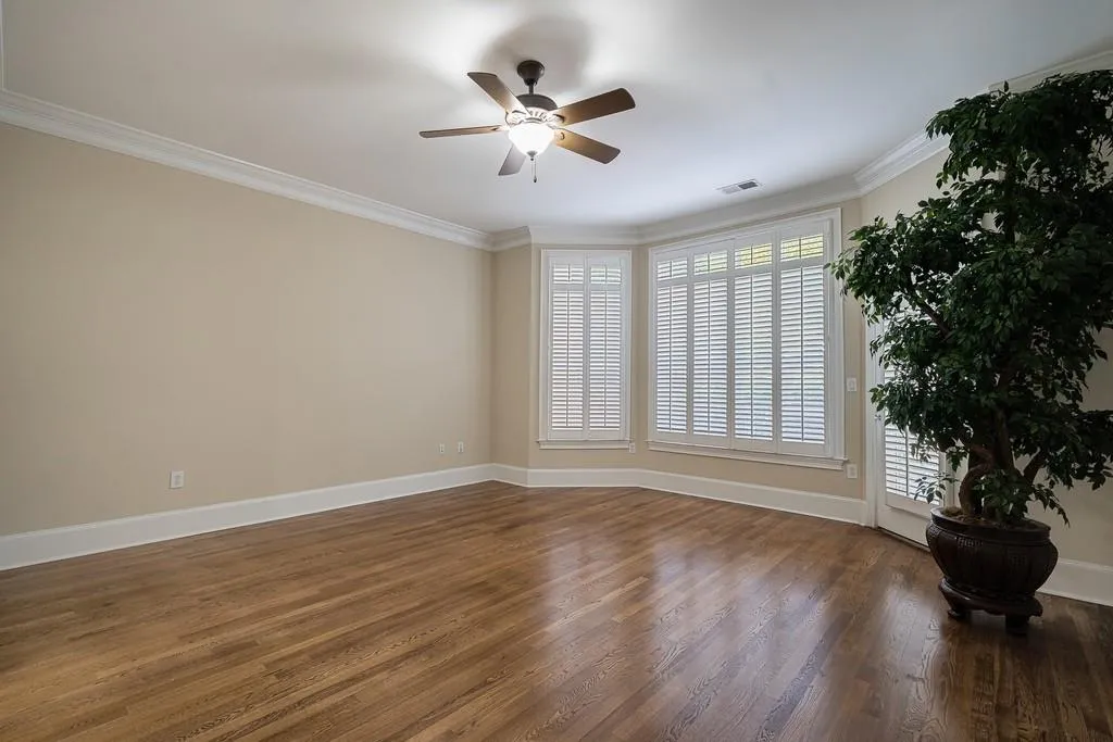 1186 Glenridge Place, Sandy Springs, Georgia 30342, 3 Bedrooms Bedrooms, ,3 BathroomsBathrooms,Residential,Sold,1186 Glenridge Place,6798424