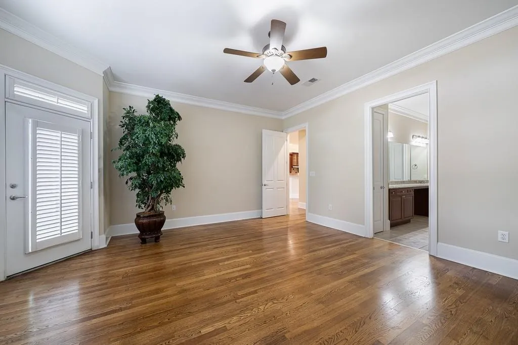 1186 Glenridge Place, Sandy Springs, Georgia 30342, 3 Bedrooms Bedrooms, ,3 BathroomsBathrooms,Residential,Sold,1186 Glenridge Place,6798424