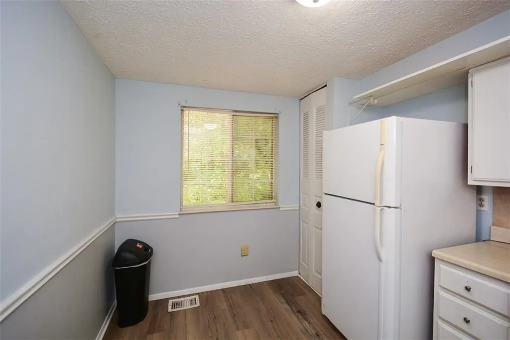 8891 Roberts Drive, Atlanta, Georgia 30350, 3 Bedrooms Bedrooms, ,3 BathroomsBathrooms,Residential,Sold,8891 Roberts Drive,7461616
