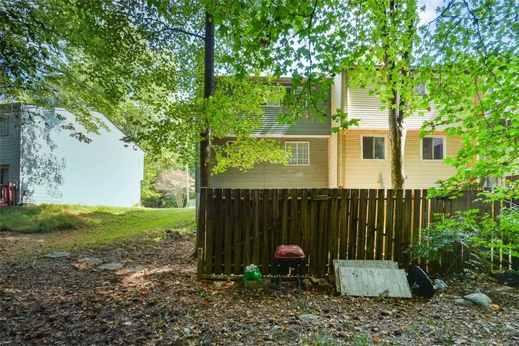 8891 Roberts Drive, Atlanta, Georgia 30350, 3 Bedrooms Bedrooms, ,3 BathroomsBathrooms,Residential,Sold,8891 Roberts Drive,7461616