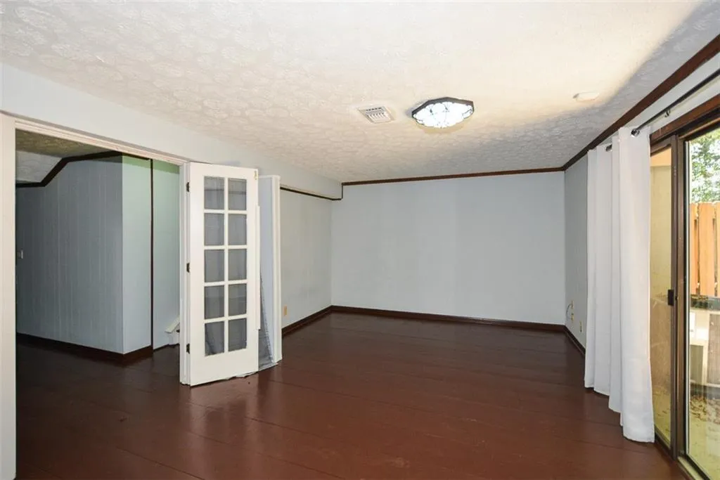 8891 Roberts Drive, Atlanta, Georgia 30350, 3 Bedrooms Bedrooms, ,3 BathroomsBathrooms,Residential,Sold,8891 Roberts Drive,7461616