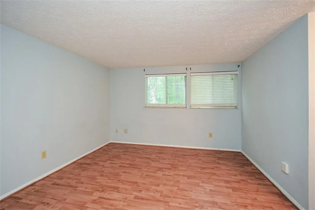 8891 Roberts Drive, Atlanta, Georgia 30350, 3 Bedrooms Bedrooms, ,3 BathroomsBathrooms,Residential,Sold,8891 Roberts Drive,7461616