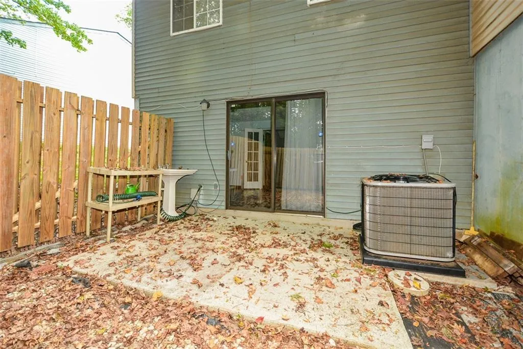8891 Roberts Drive, Atlanta, Georgia 30350, 3 Bedrooms Bedrooms, ,3 BathroomsBathrooms,Residential,Sold,8891 Roberts Drive,7461616