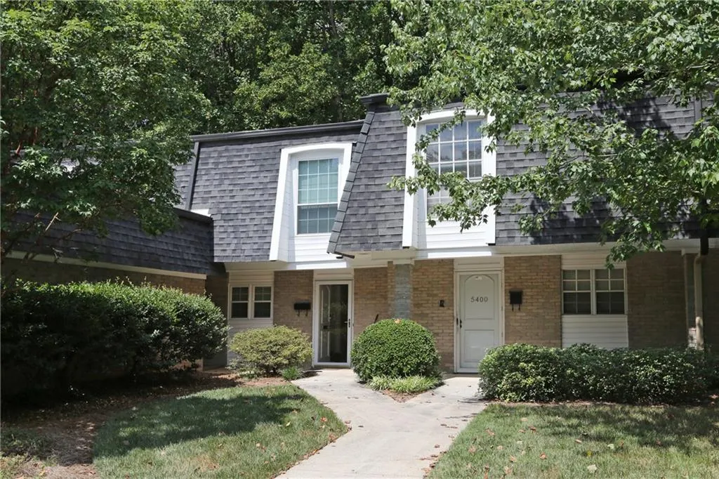 5380 Chemin De Vie, Sandy Springs, Georgia 30342, 2 Bedrooms Bedrooms, ,2 BathroomsBathrooms,Residential,Sold,5380 Chemin De Vie,5718330