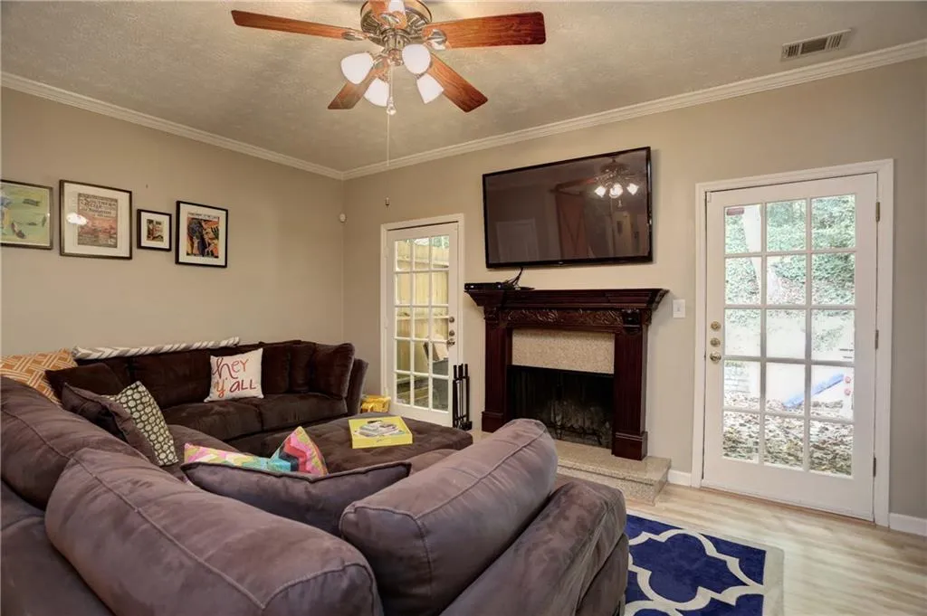 5380 Chemin De Vie, Sandy Springs, Georgia 30342, 2 Bedrooms Bedrooms, ,2 BathroomsBathrooms,Residential,Sold,5380 Chemin De Vie,5718330