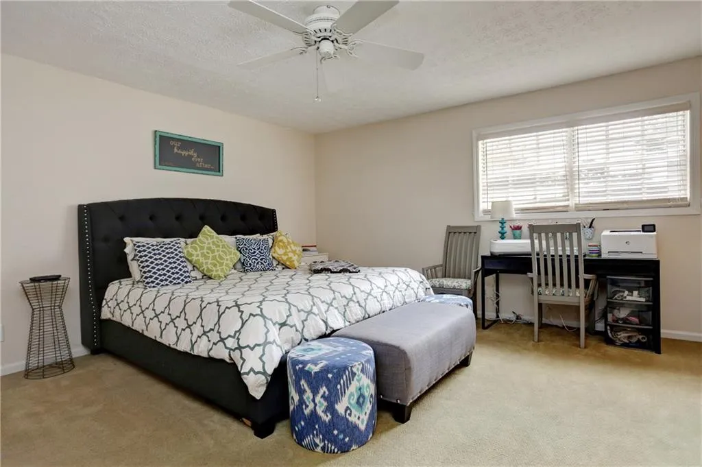 5380 Chemin De Vie, Sandy Springs, Georgia 30342, 2 Bedrooms Bedrooms, ,2 BathroomsBathrooms,Residential,Sold,5380 Chemin De Vie,5718330