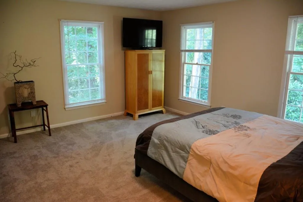 430 The North Chace Ne, Sandy Springs, Georgia 30328, 3 Bedrooms Bedrooms, ,2 BathroomsBathrooms,Residential,Sold,430 The North Chace Ne,5898634