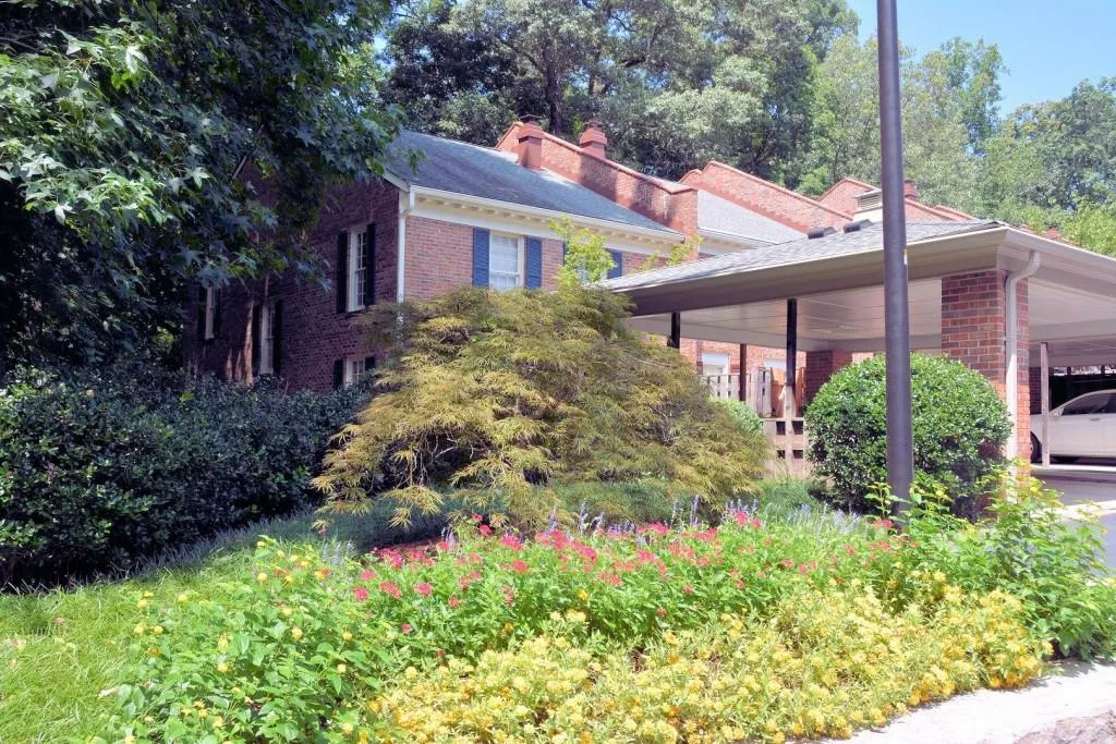 430 The North Chace Ne, Sandy Springs, Georgia 30328, 3 Bedrooms Bedrooms, ,2 BathroomsBathrooms,Residential,Sold,430 The North Chace Ne,5898634