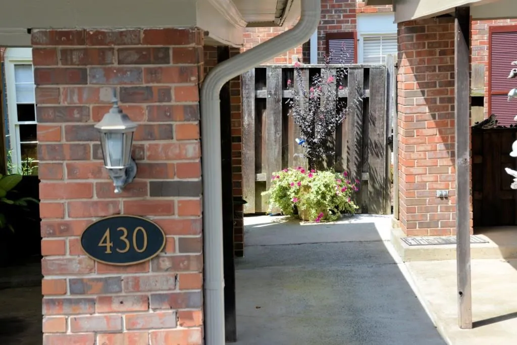 430 The North Chace Ne, Sandy Springs, Georgia 30328, 3 Bedrooms Bedrooms, ,2 BathroomsBathrooms,Residential,Sold,430 The North Chace Ne,5898634