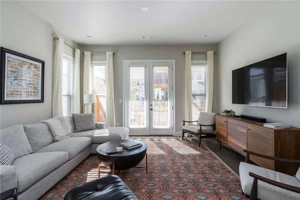 4302 Parkside Place, Atlanta, Georgia 30342, 2 Bedrooms Bedrooms, ,2 BathroomsBathrooms,Residential,Sold,4302 Parkside Place,6810851