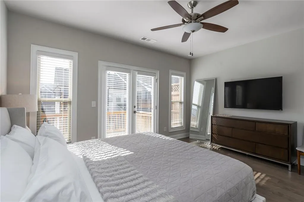 4302 Parkside Place, Atlanta, Georgia 30342, 2 Bedrooms Bedrooms, ,2 BathroomsBathrooms,Residential,Sold,4302 Parkside Place,6810851