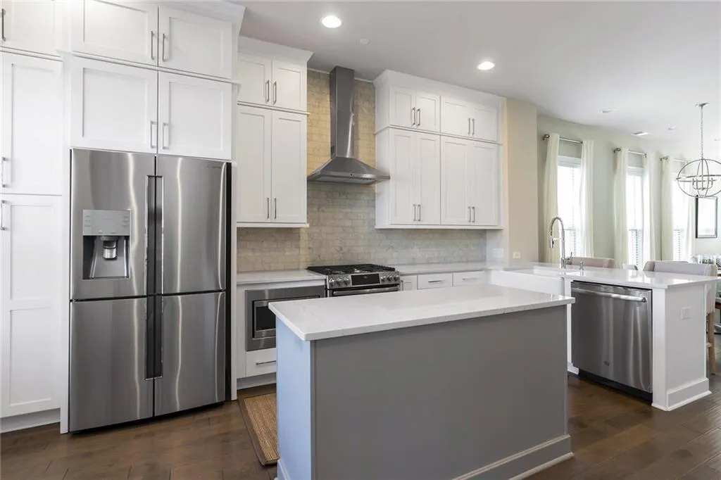 4302 Parkside Place, Atlanta, Georgia 30342, 2 Bedrooms Bedrooms, ,2 BathroomsBathrooms,Residential,Sold,4302 Parkside Place,6810851