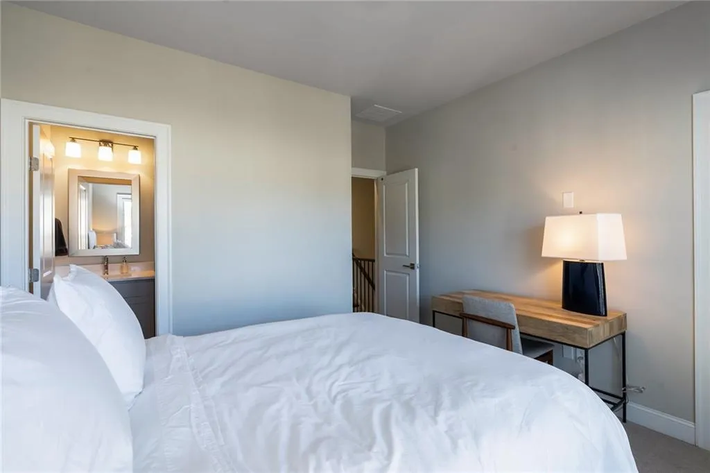 4302 Parkside Place, Atlanta, Georgia 30342, 2 Bedrooms Bedrooms, ,2 BathroomsBathrooms,Residential,Sold,4302 Parkside Place,6810851